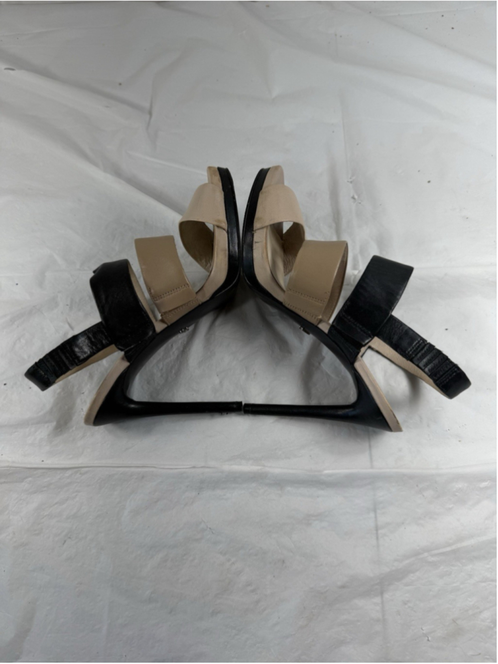 Kenneth Cole Leather Strappy Heels Nikki Clay and Black Size 6 Med. - Picture 10 of 14